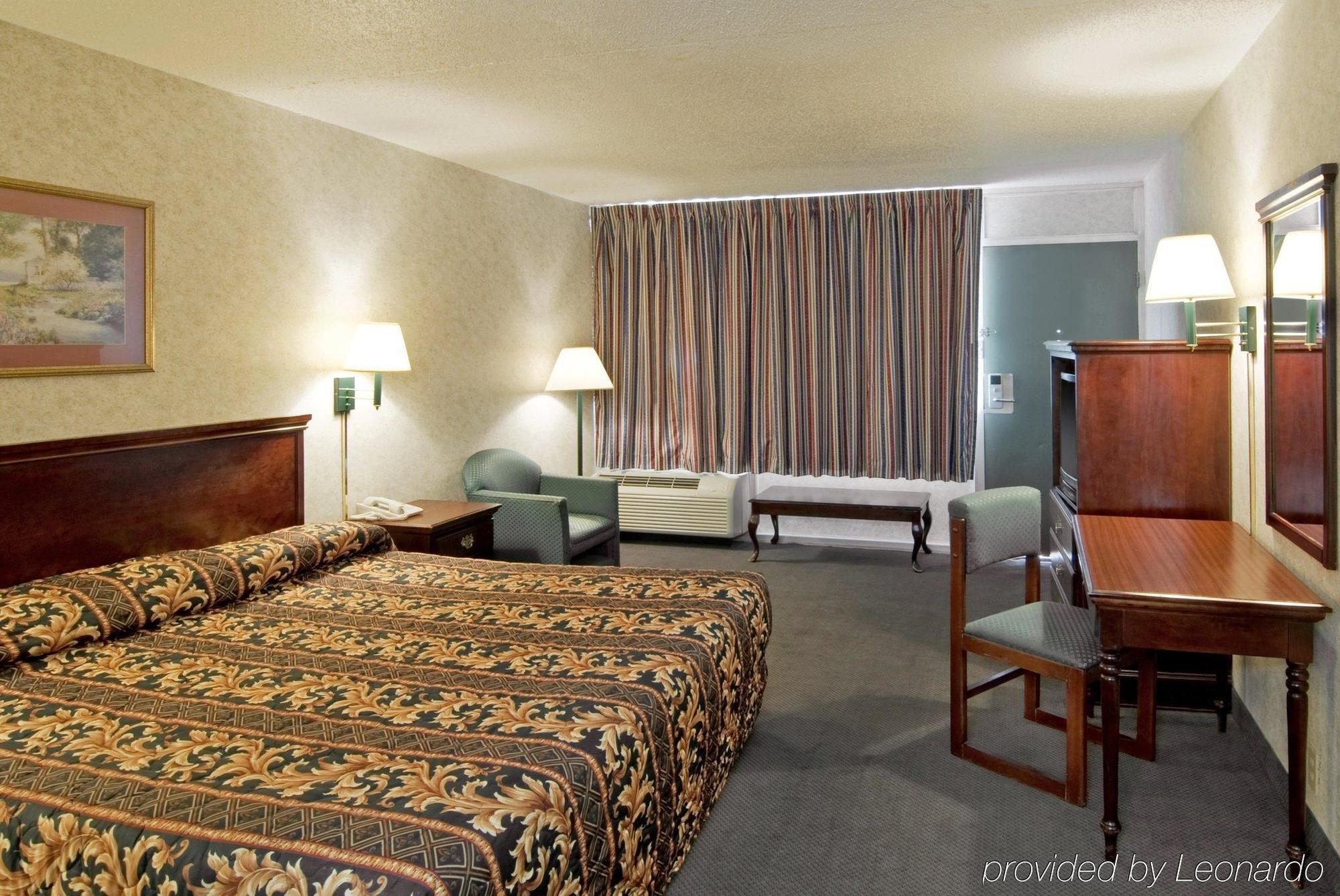 Fair View Inn & Suites Мемфис Экстерьер фото